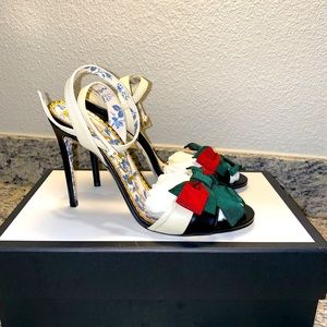 Gucci sandals